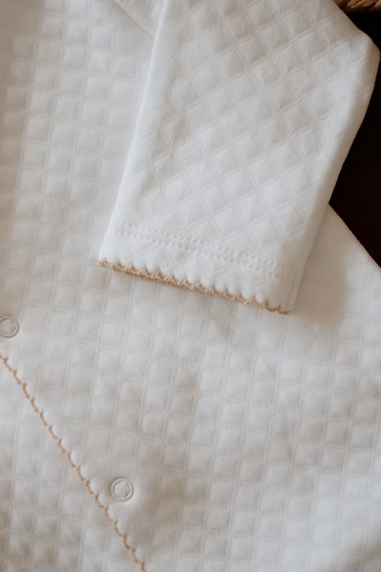 Enterizo PIMA Jacquard blanco y beige 0/3 Mon Petit