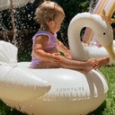 Inflable Sprinkler tira agua - Princess Swan Sunnylife