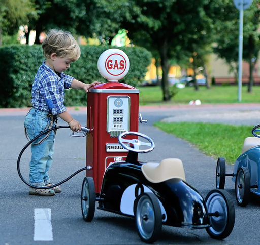 [BG19888] Gas Pump Baghera